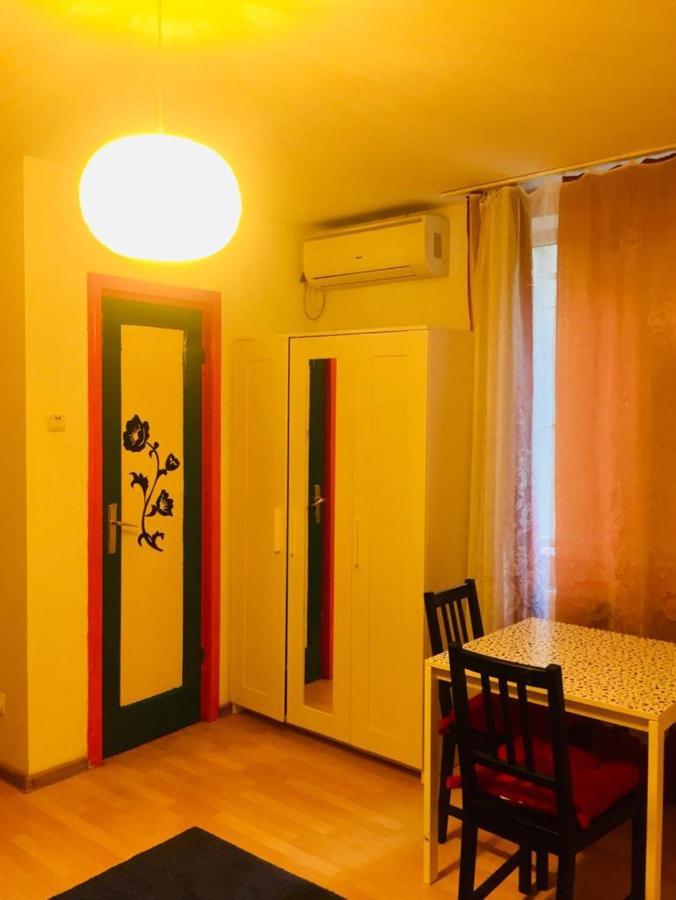 Central Charming Apartments Bucarest Extérieur photo